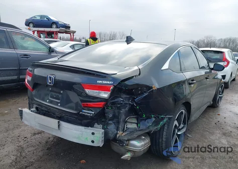 2022 Honda Accord Hybrid Sport из США, поврежденный, VIN 1HGCV3F20NA028330